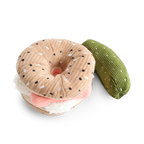 貝果 + 醃黃瓜